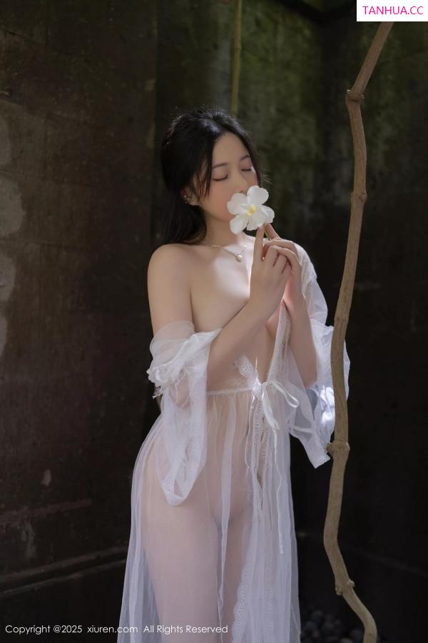 鱼子酱fish  [XiuRen]高清写真图 2025.04.18 No.10173 鱼子酱Fish 轻透连衣裙第76张图片